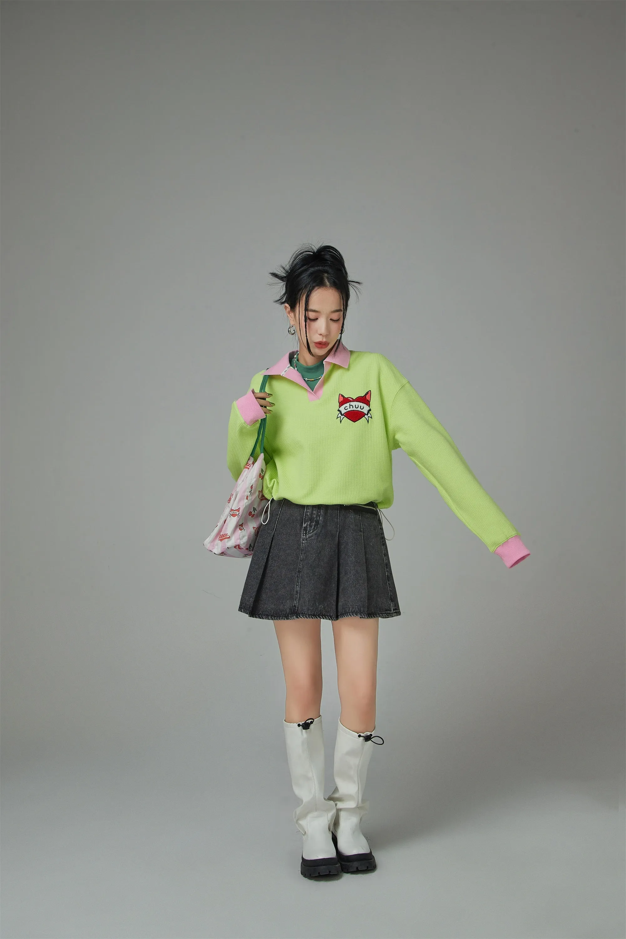 Relaxing Day Chuu Heart Embroidery Sweater